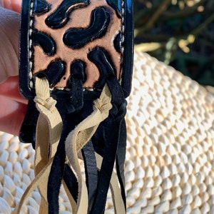 Clay Leopard Detail Loose Bracelet Sleeve Top
