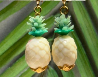 Vintage Pineapple Earrings • Lucite Pineapple Jewelry • Carmen Miranda Earrings • Retro Earrings • Pin Up Earrings • Fruit Earrings •