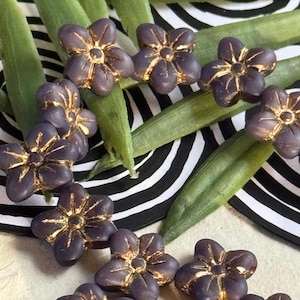 2 Hole Flower Beads • Purple Czech Glass Flower Beads • Purple & Dark Bronze • 14mm • 10pc • Daisy Flower Beads • Dark Purple Flower Beads