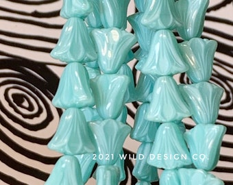 Pale turquoise blue lily beads tulips lillies Czech Glass Flower Beads 20pc uv reactive