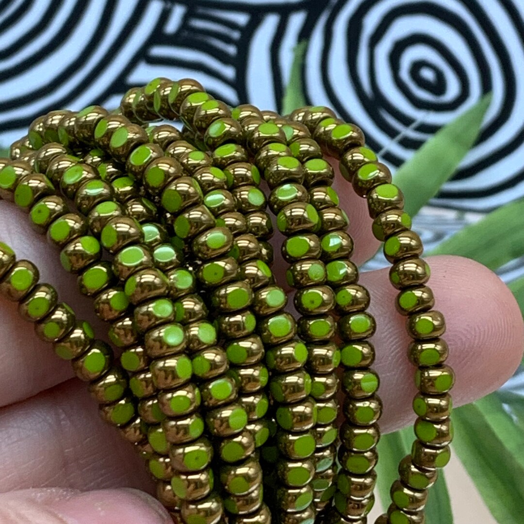 6/0 Faceted Seed Beads Avocado Green 3 Cut Trica Beads With Bronze