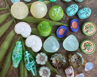 Czech Bead Mix • Matched Pairs • DIY Jewelry Supplies • Blue Green White • Flower Bead Mix