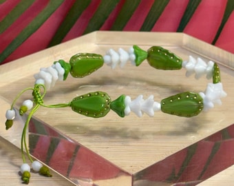 Cactus Bracelet • Czech Glass White Cactus Flower Bracelet • Adjustable Knot • Gardener Gift • Christmas Cactus Bracelet • Cowgirl Gift