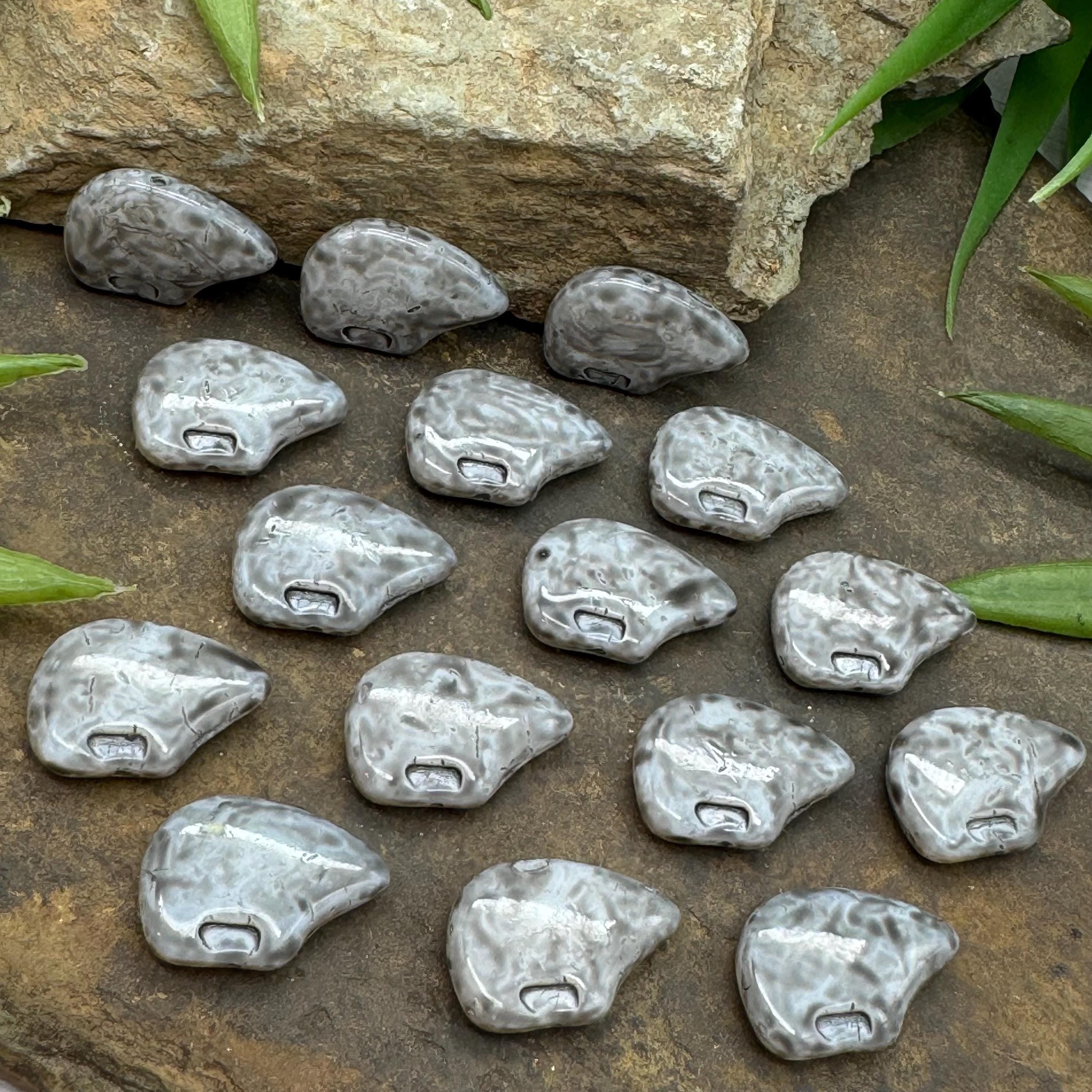 Polar bear beads • Czech glass gray bear beads • Czech animal beads • 10pc • Gray and white bear beads • Marbled gray and white