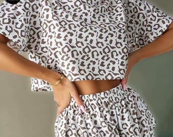 Leopard Print Pajama Set Women Sexy Loungewear Short Sleeve Sleepwear Animal Printed Cute Nightwear Summer Lounge Outfit Soft Homewear