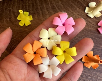 Cuentas Puakenikeni hawaianas de 22 mm, cuentas Puakenikeni resistentes al agua, cuentas Puakenikeni de arcilla polimérica de colores, para hacer guirnaldas, lei para bolsos y lei para autos.