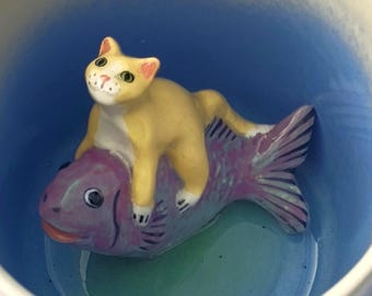 Cat Riding Fish Peekaboo Mug, Orange Kitten, TeaCup, Surprise Cup