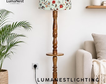 Lámpara de pie de madera artesanal con pantalla floral, lámpara de pie, lámpara bohemia, lámpara rústica de madera, decoración de granja, lámpara de mesa auxiliar tipo bandeja