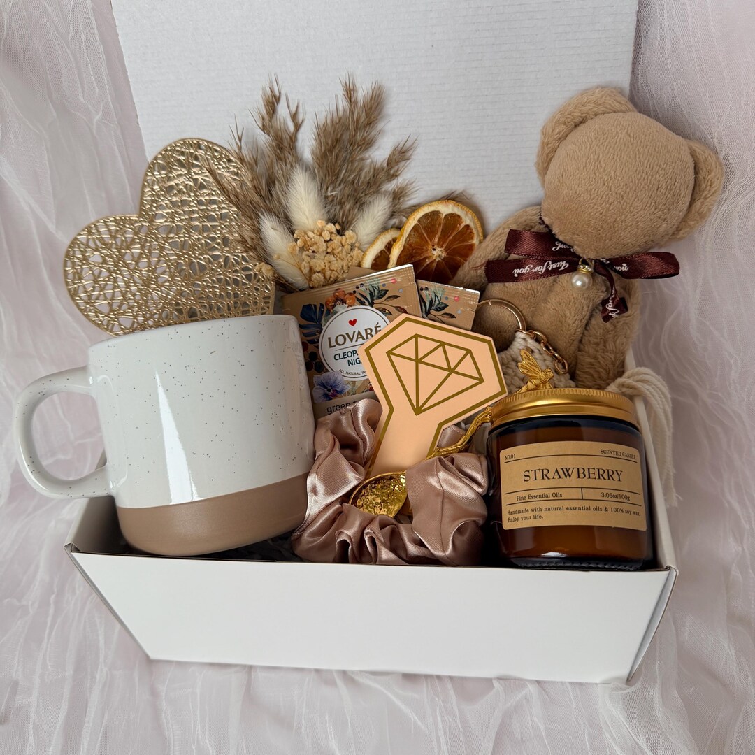 The Gentle Moments Gift Set- Beige