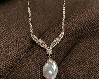 Barokke parelketting, vintage court-stijl, zirkonia, vergulde hanger, cadeau voor haar