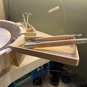 Hanging Pottery Wheel Table – Tool Shelf for Brent, Shimpo and other Wheels "Plinth"