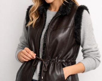 Chaleco de cuero marrón para mujer con ribete de piel sintética, chaqueta sin mangas de invierno acogedora.