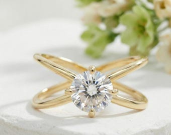Custom Heart Solitaire Ring Choose Your Stone Pink Aqua Blue or Champagne 14K Gold Minimalist Promise Ring Colorful Engagement Ring