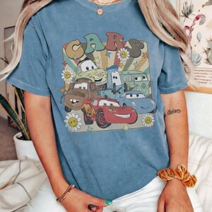 Retro Cars Movie Characters Shirt, Lightning McQueen Mater Doc Hudson Sally Carrera Birthday Tee bild 6