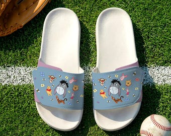 Pantuflas unisex personalizadas de Eeyore y Winnie the Pooh, con cierre de velcro ajustable.