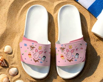 Chanclas unisex de Winnie the Pooh y Piglet, con cierre de velcro ajustable para mayor comodidad.