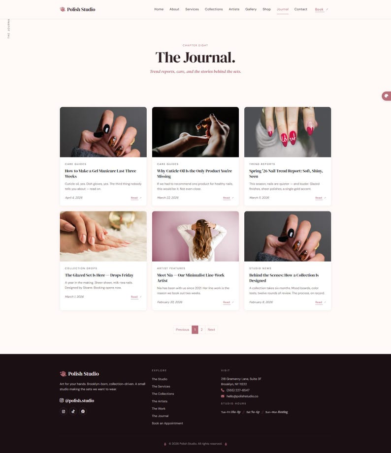 Peut inclure: Une page de site web pour Polish Studio, pr&eacute;sentant des articles sur les soins et les tendances des ongles. La page comprend le titre "The Journal" et des aper&ccedil;us d'articles avec des images de manucures et de sujets connexes.