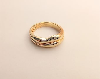 Anillos apilables Pandora Essence con forma orgánica