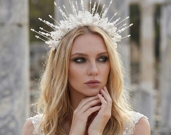 Silver  Wedding Tiara, Quinceañera Headpiece, Halo Crystal Headpiece, Statement  Crown