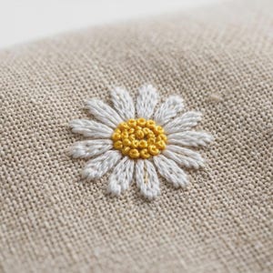 Mantel de margaritas bordadas, muselina de algodón marfil, lino para bodas boho