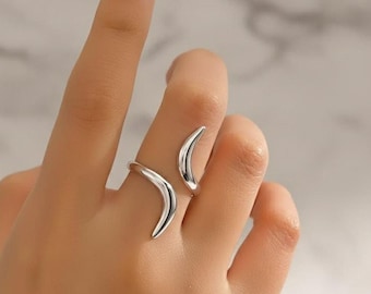 Minimalist Silver Wave Ring, Adjustable Open Bypass Ring, Modern Curved Thumb Ring for Women, Dainty Sterling Silver Plated Boho Jewelry Gif