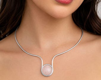 Minimalistische Choker Halskette, Rosenquarz Halsband, Organischer Draht Edelstein Torque, Zarter Boho Offener Choker, Statement Geschenk für Sie