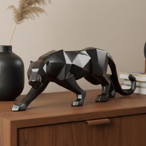 Black Panther Statue Geometric Design Modern Aesthetic Home Accent Shelf Display Abstract Art Animal Figure Minimalist Decoration Console