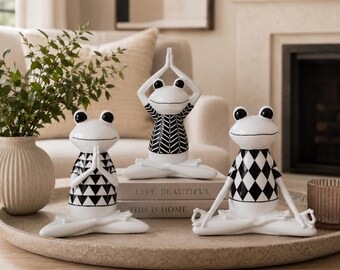 Yoga Frog Statue Meditating Frog Figurine Resin Animal Sculpture Zen Desk Ornament Office Gift Men Spiritual Home Shelf Display Meditation