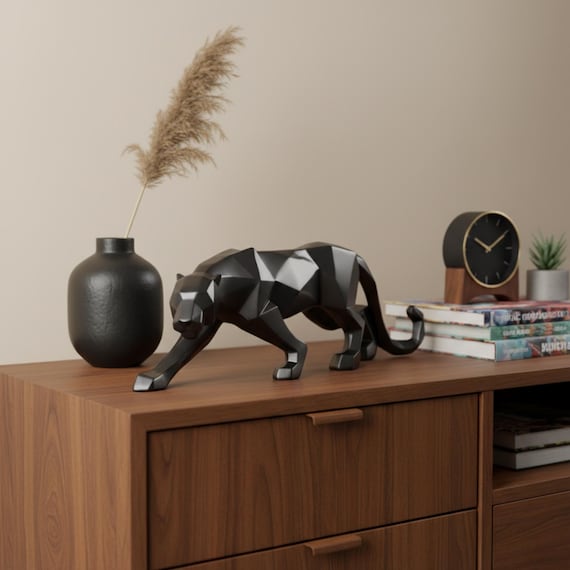 Black Panther Statue Geometric Design Modern Aesthetic Home Accent Shelf Display Abstract Art Animal Figure Minimalist Decoration Console