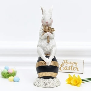 Rustic Easter Rabbit Sculpture Farmhouse Bunny Tabletop Decoration Countryside Ornament Wedding Present Whimsical Figurine Mantel Statue