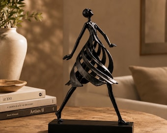 Metal Woman Statue Modern Figurine Female Figure Art Abstract Sculpture Contemporary Lady Standing Desk Ornament Office Desk Decor Luxury