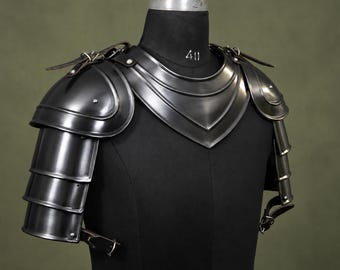 Conjunto de armadura medieval de acero para hombre, hombreras y gorguera para LARP y cosplay.
