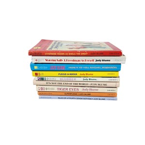 Judy Blume Sheila Great Rachel Robinson Blubber Fudge Paperback Books Bundle Lot of 9 L3071