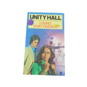 Unity Hall Loving in My Fashion A Star Book Libro in brossura 3688