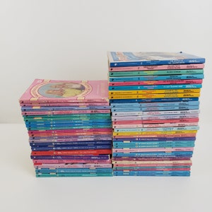 Crea una collezione di libri SCEGLI I TITOLI Libri di Sweet Valley Twins Francine Pascal Romanzi per giovani adulti degli anni '80 Narrativa Numeri più alti