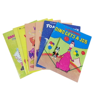 GOLDEN PRESS PAPERBACK Crea una collezione di libri Scegli i titoli Flintstones Raggedy Ann Wacky Witch Tom Jerry