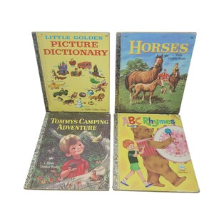 Puede incluir: Cuatro libros vintage de Little Golden Books: "Little Golden Picture Dictionary", "Horses", "Tommy's Camping Adventure" y "ABC Rhymes".
