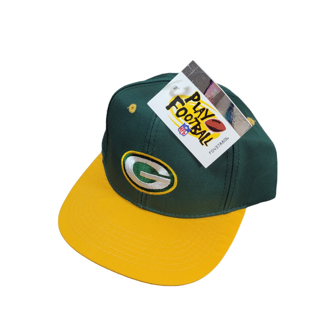 New Era NFL Green Bay Packers Embroidered Green & White Knit Beanie Hat
