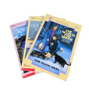Kate&#39;s Book Search for Grissi Our Teacher is Missing Paperback Book by Mary Francis Shura 1996 Bundle Lot of 2 L2568