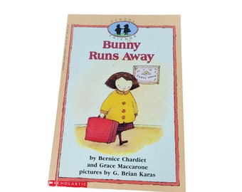 Bunny Runs Away (School Friends Series) - Paperback By Chardiet, Bernice 2298