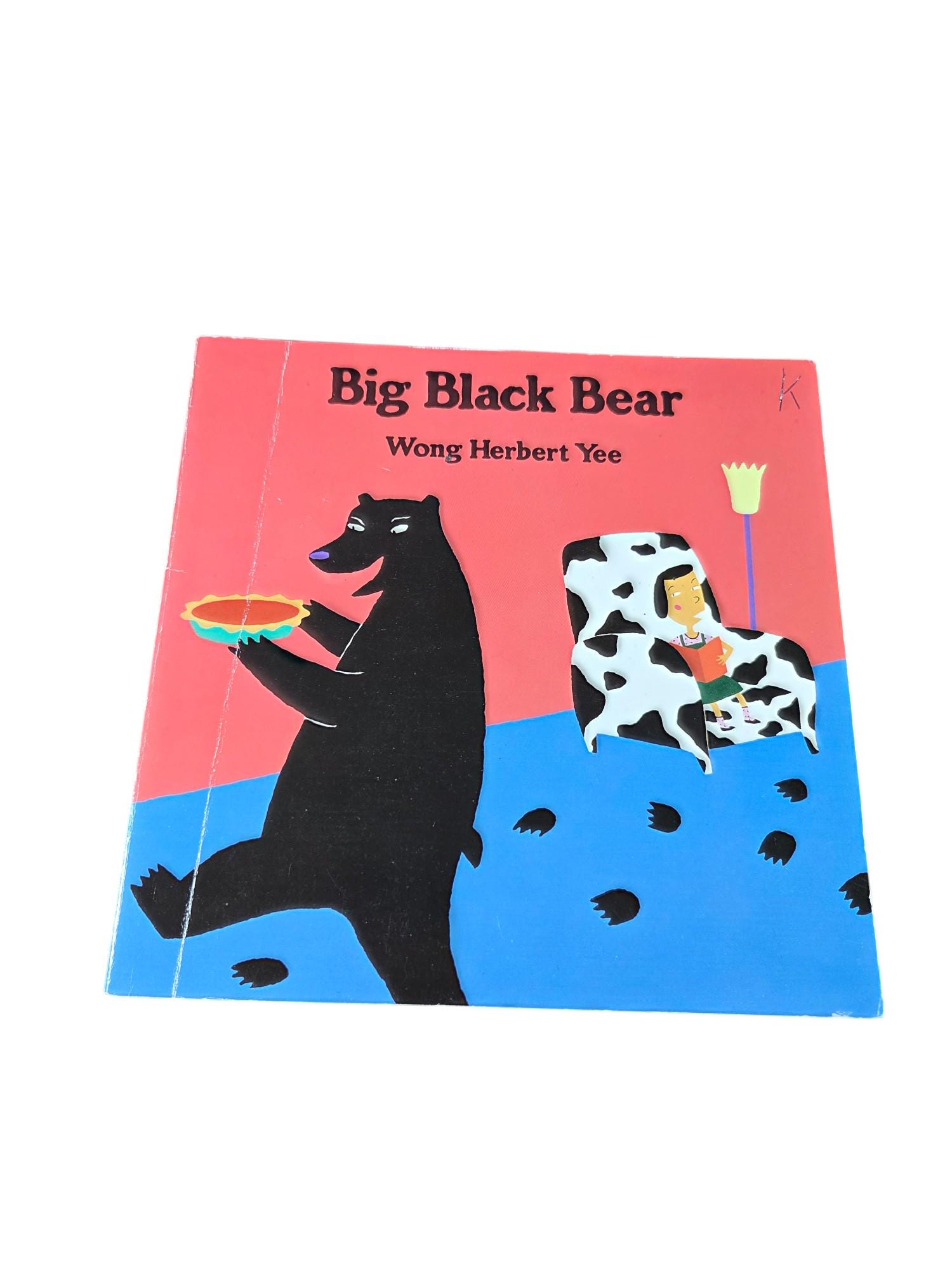 Big Black Bear - Hardcover by Yee, Wong Herbert Paperback Picture