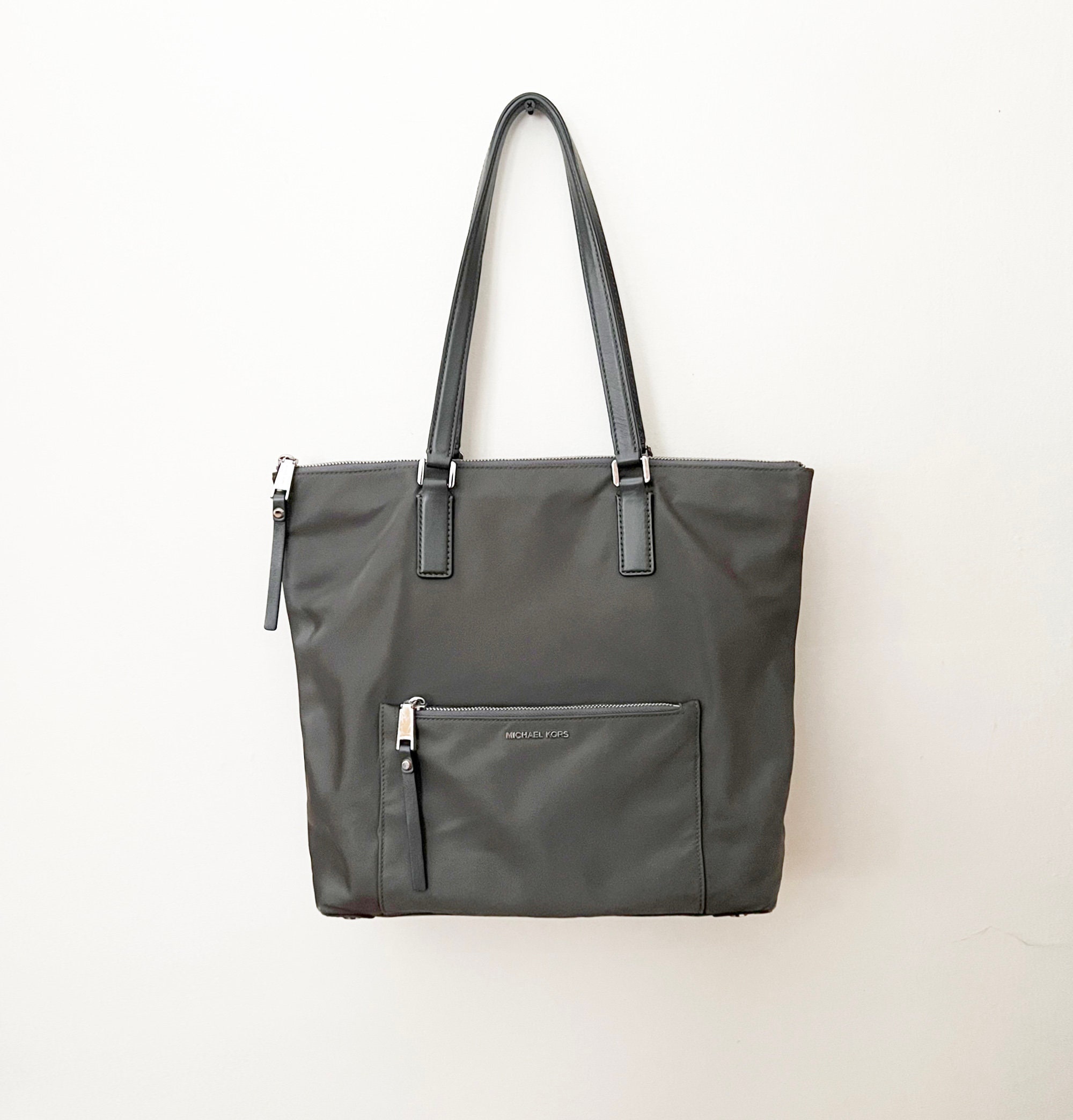 Only 1 Michael Kors Ariana Large NS tote Women s handbags