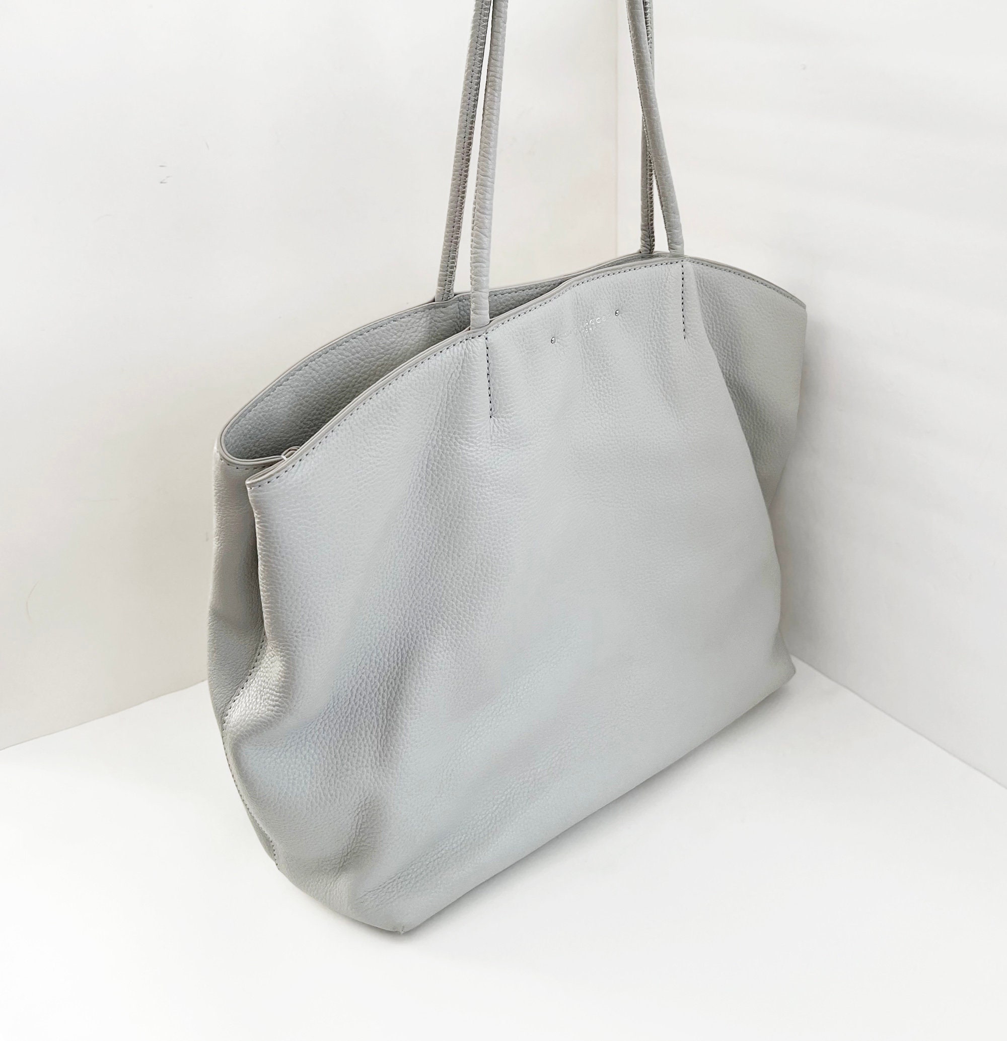 Marc Jacobs Supple Leather Tote Bag in Light Grey Light Gray Pebbled Leather Etsy