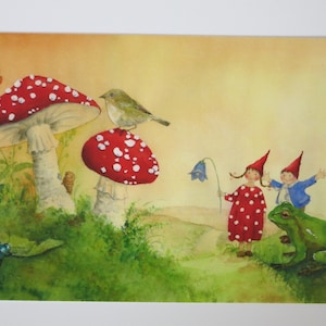 Pippa und Pelle mit Pilzen - Postkarte für den Jahreszeitentisch - Herbst - Fliegenpilze - Waldorf- Art. Nr.HEPK179