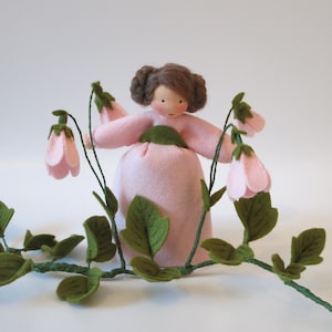 Moosglöckchen - Linnea  Blumenkind - Jahreszeitentisch - Waldorf - handgefertigte Blumenkinder - Frühling - Sommer- Art. SO1