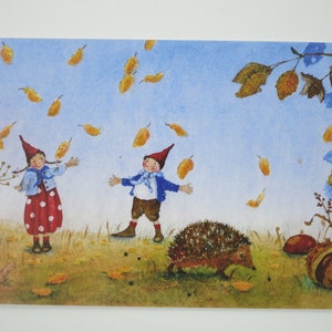 Pippa e Pelle no outono - cartão postal para a mesa sazonal - Waldorf - cartão de outono - Art.