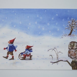 Pippa und Pelle fahren Schlitten - Postkarte - Jahreszeitentisch - Waldorf - Schnee - Kinder im Schnee - Weihnachten- Art. Nr. WIPK330