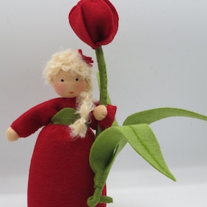 Tulpe - Blumenkind für den Jahreszeitentisch - Frühling - handgefertigte Blumenkinder - Waldorf - Art. FR47