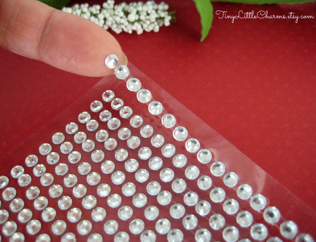 40 x Self Adhesive CLEAR Round Diamond Rhinestones Acrylic Crystals Stick  on Gems For Card Making, Crafts, Wedding Invitations