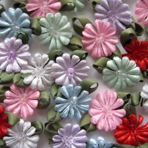 Assorted Flower Appliques with Beads for Doll Clothes, Crafting, Sewing, Pink, Lavender, Red, White, Blue, Mind, 0.75 " / 20 mm, 30 pieces